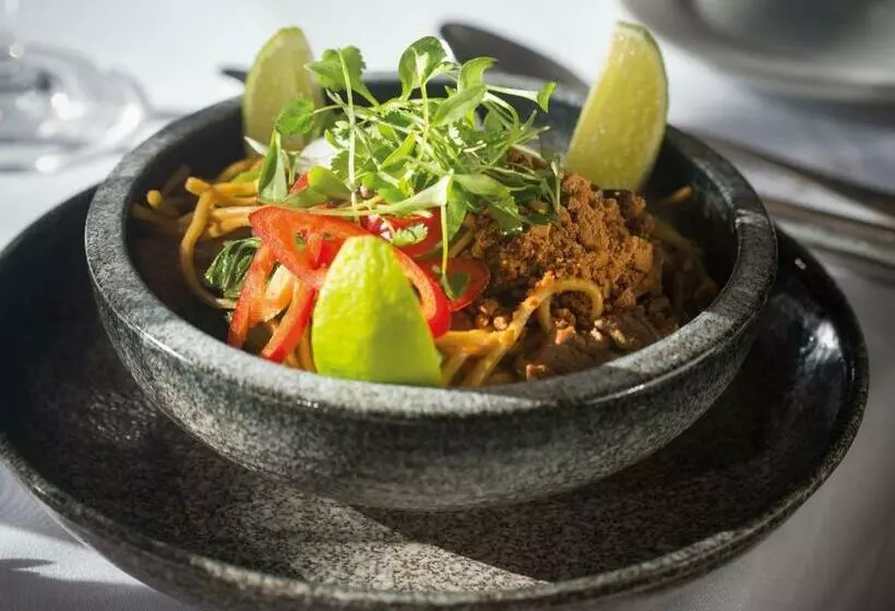 Отель The Millstream  & Restaurant