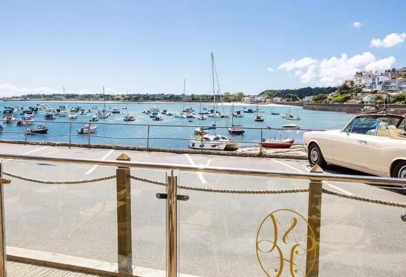 The Moorings Hotel & Restaurant