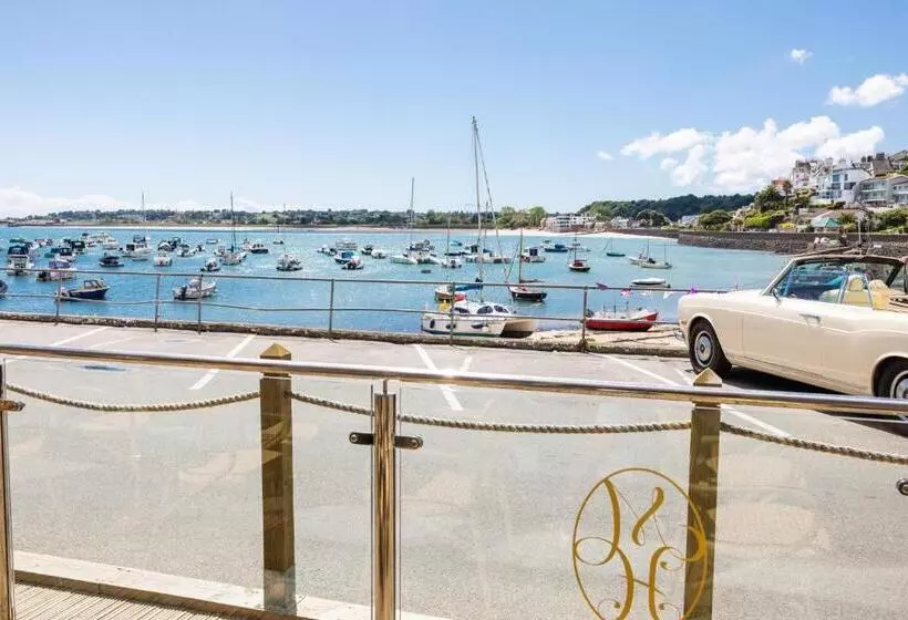 The Moorings Hotel & Restaurant