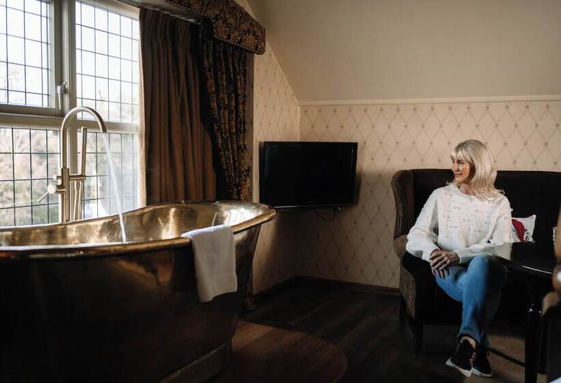 ホテル The Old Inn