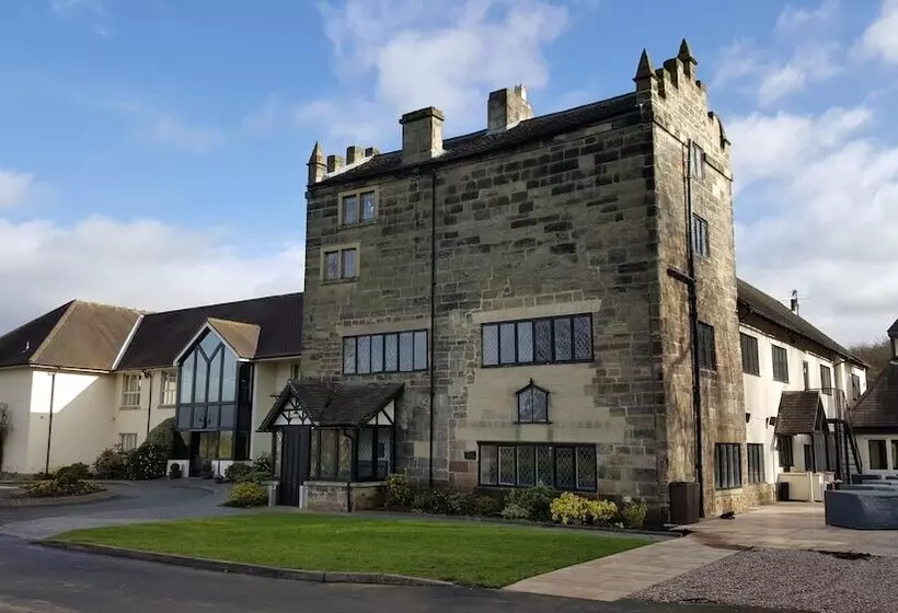 Отель The Priest House On The River