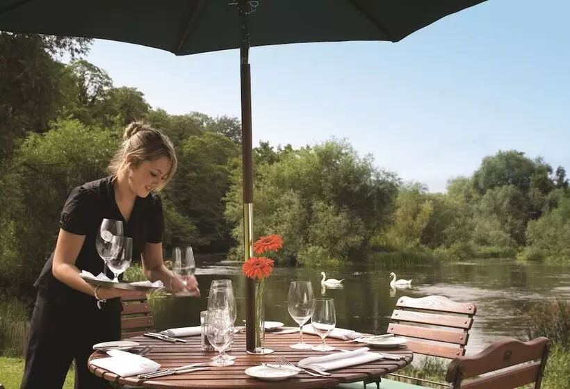 Отель The Priest House On The River