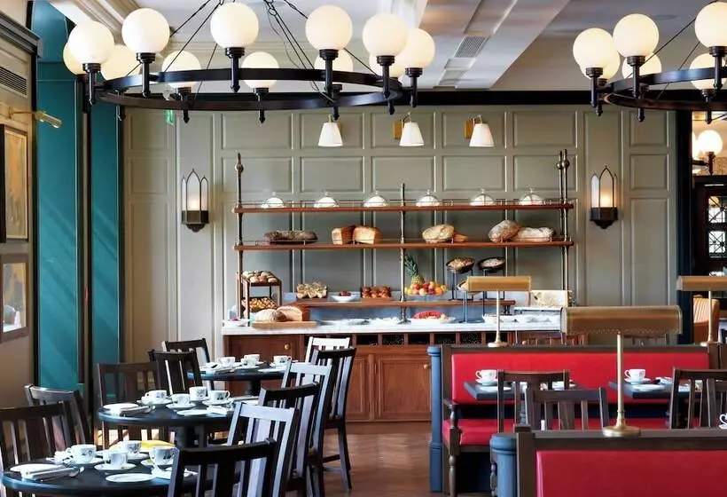 هتل University Arms, Autograph Collection