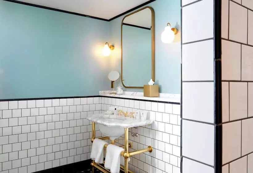 هتل University Arms, Autograph Collection