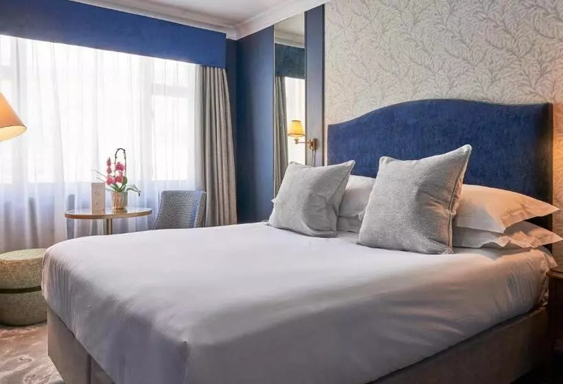 The Capital Hotel, Apartments & Townhouse