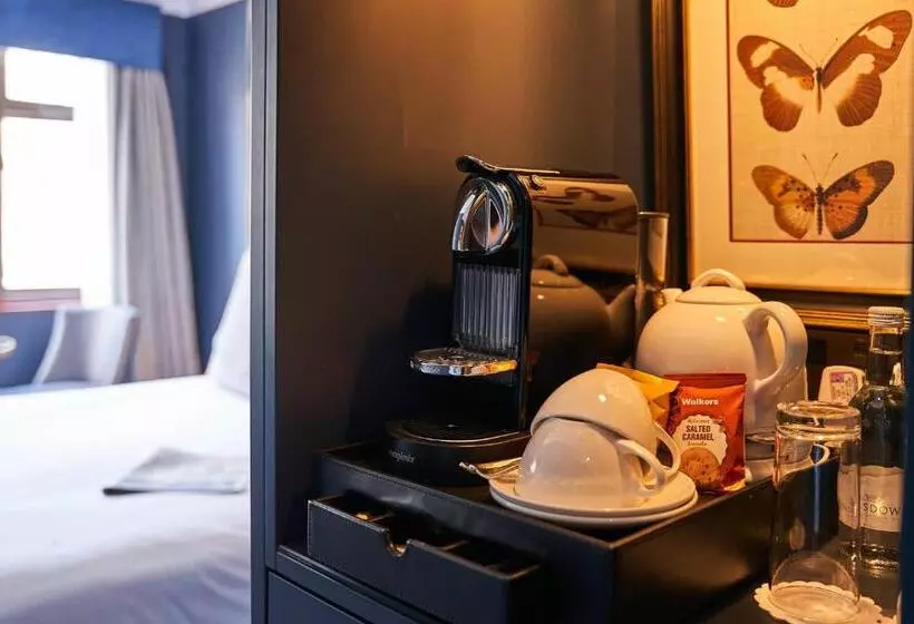 The Capital Hotel, Apartments & Townhouse