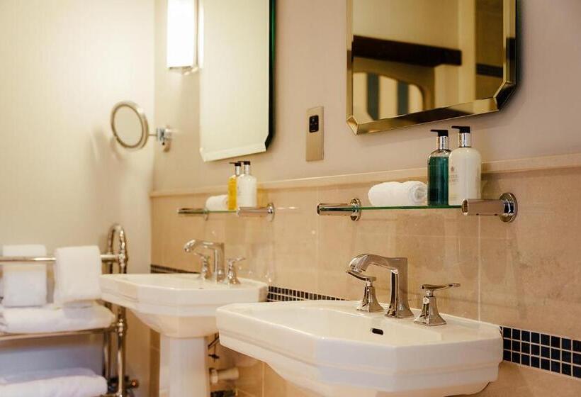 The Manor House Hotel And Golf Club