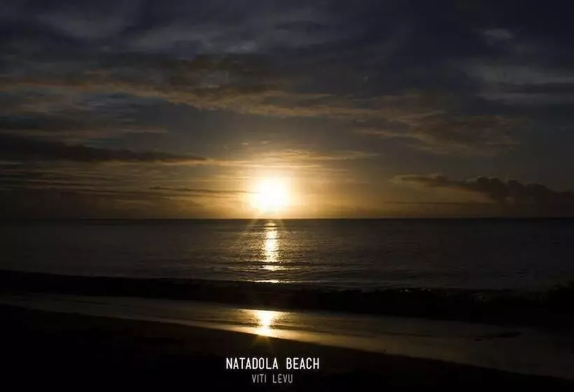 Travellers Beach Resort   Hostel