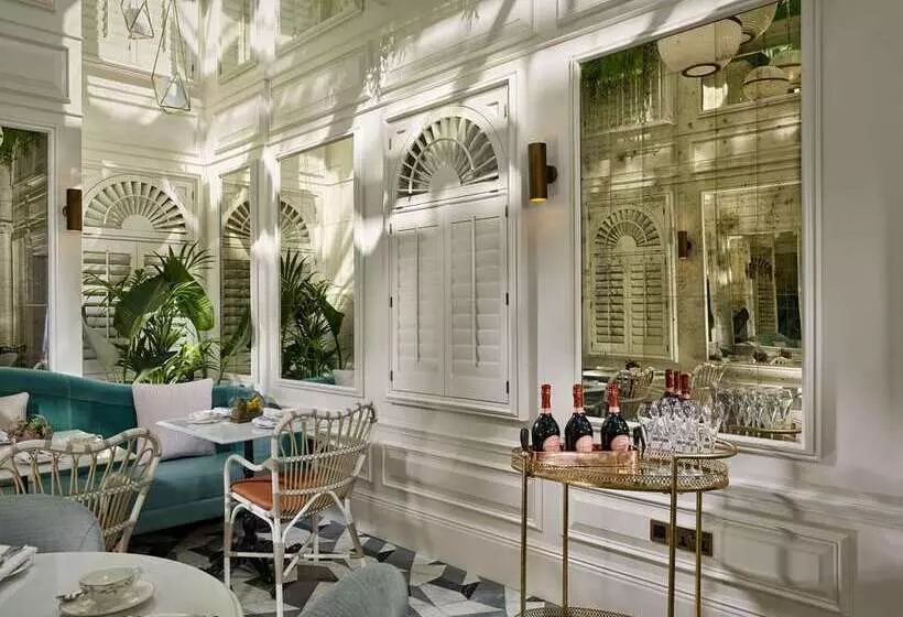 100 Queen S Gate Hotel London, Curio Collection By Hilton