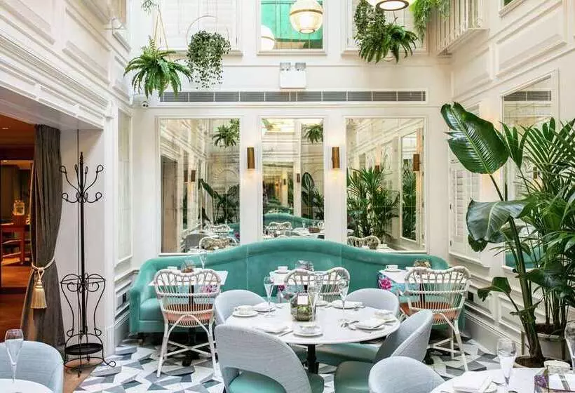 100 Queen S Gate Hotel London, Curio Collection By Hilton