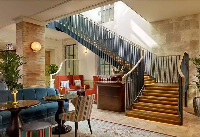 100 Queen S Gate Hotel London, Curio Collection By Hilton