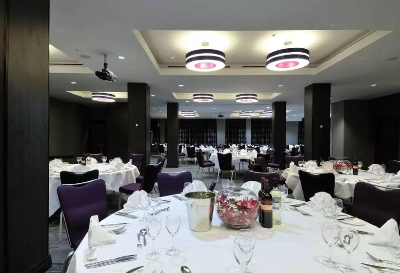 هتل Doubletree By Hilton  London  West End
