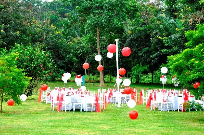 酒店 Golden Tulip Kumasi City