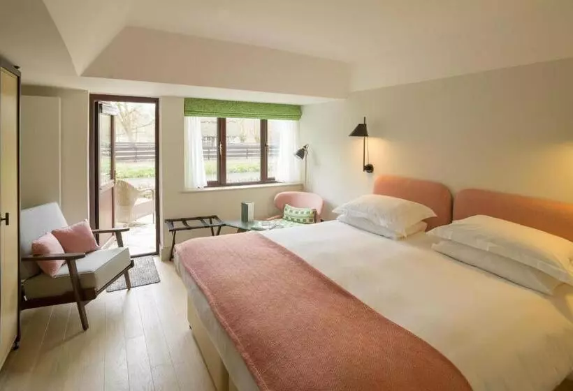 Отель Minster Mill