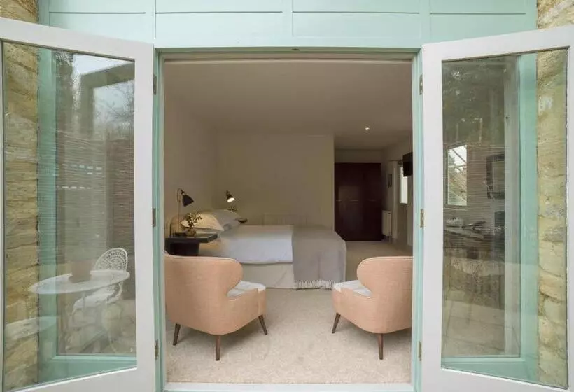 Отель Minster Mill