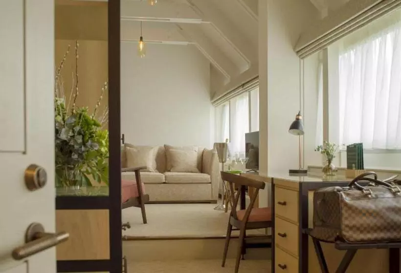 Отель Minster Mill