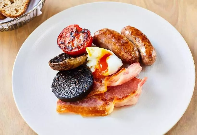 Отель Minster Mill