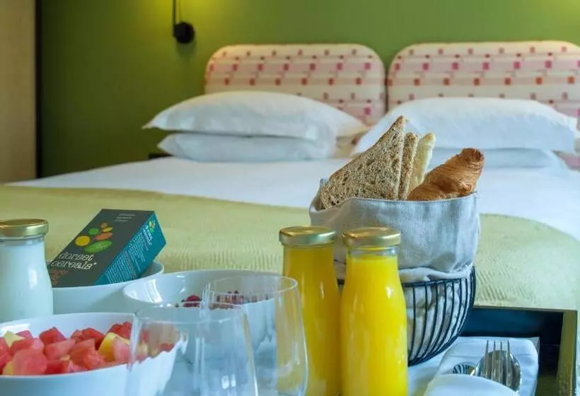 Отель Minster Mill