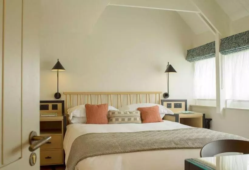 Отель Minster Mill