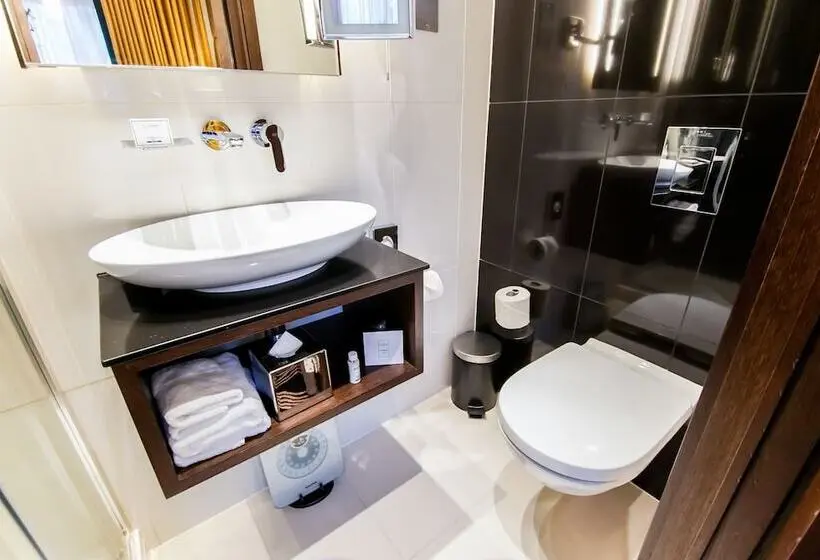 Szálloda Montcalm Piccadilly Townhouse, London West End