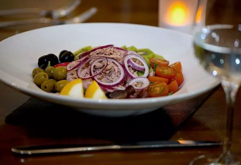 Philipburn Hotel, Bw Signature Collection