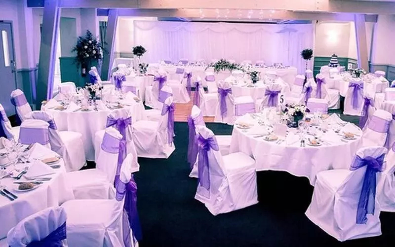 فندق Potters Heron