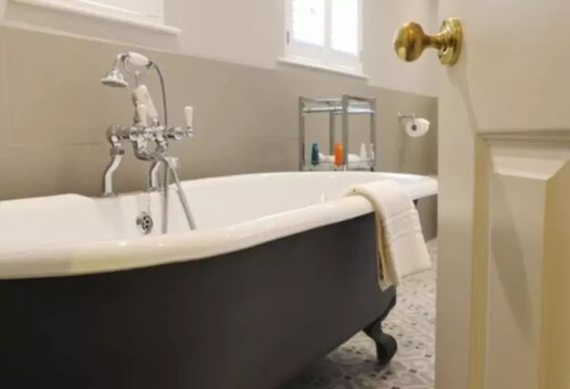 Spread Eagle Hotel And Spa