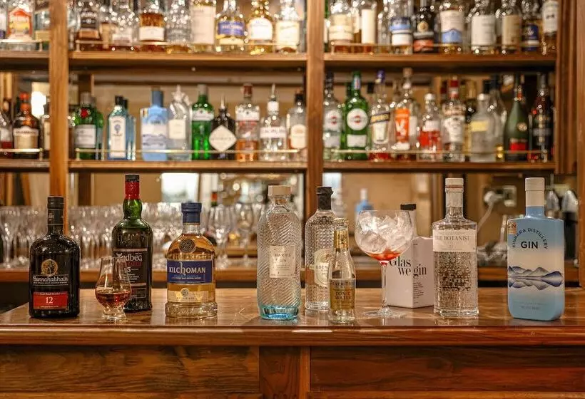 The Airds Hotel And Restaurant