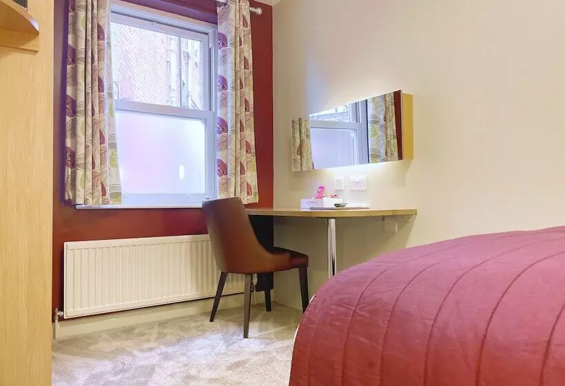 酒店 The Corner House