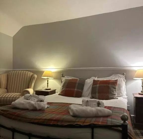 בית מלון כפרי The Kings Arms Inn