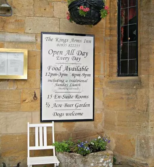 בית מלון כפרי The Kings Arms Inn