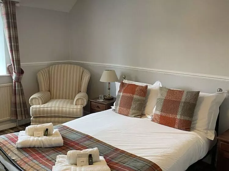 בית מלון כפרי The Kings Arms Inn