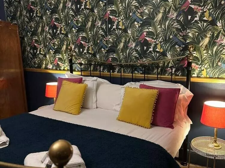 בית מלון כפרי The Kings Arms Inn