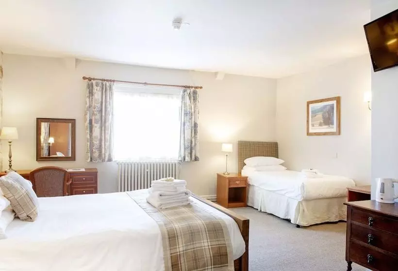 فندق The Old Bell   Warminster