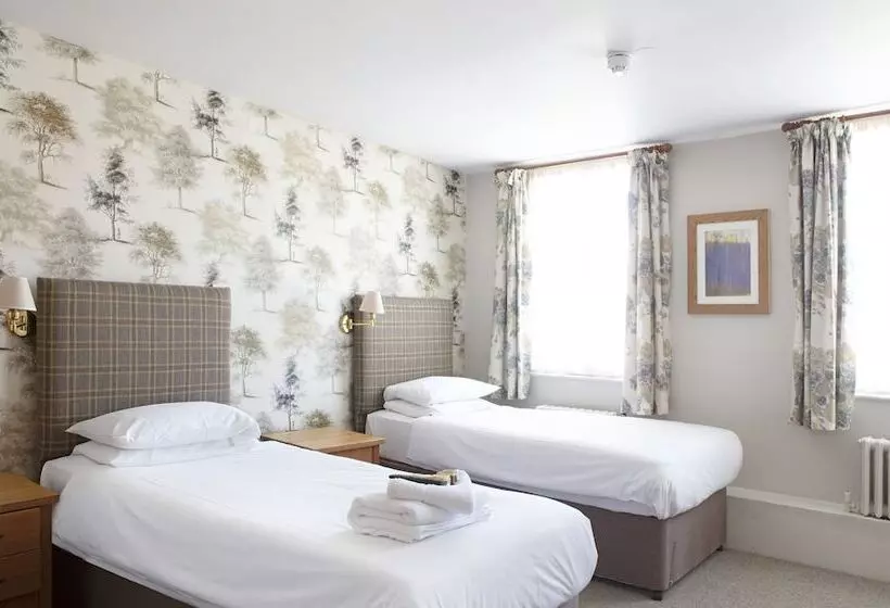 فندق The Old Bell   Warminster