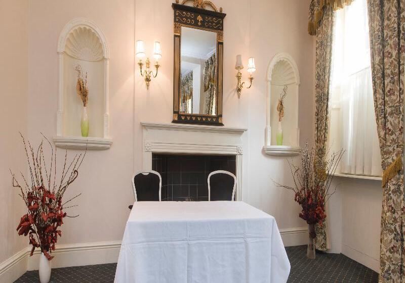 Hotelli The Worcester Whitehouse