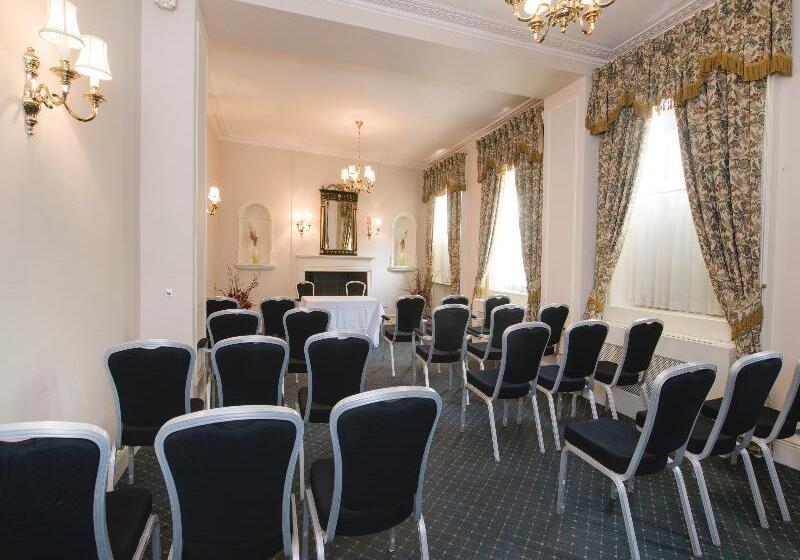 Hotelli The Worcester Whitehouse