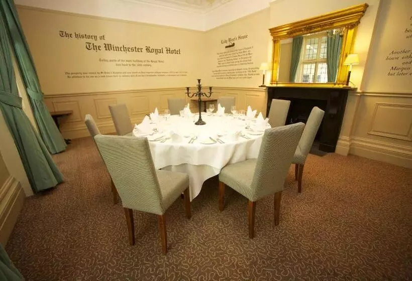 ホテル Winchester Royal