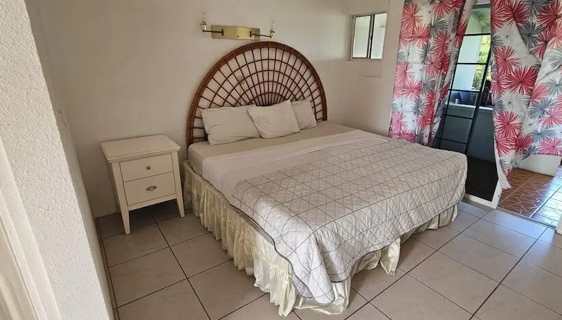 Wave Crest Suites