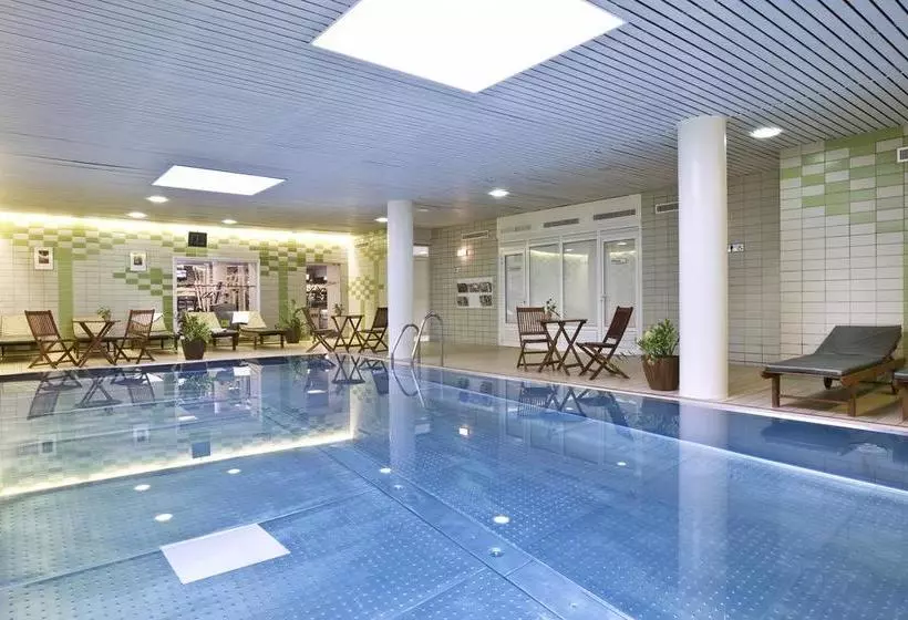 בית מלון כפרי Danubius  Flamenco