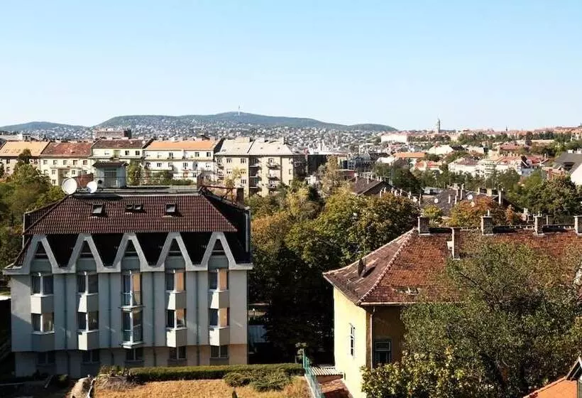 Отель Bara Junior