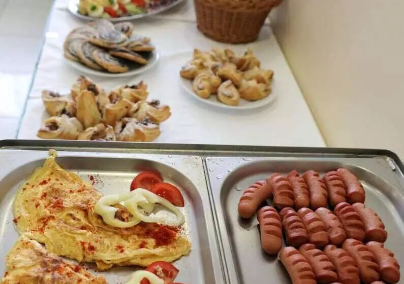 Отель Bara Junior