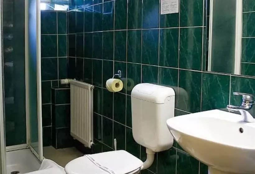 Отель Bara Junior