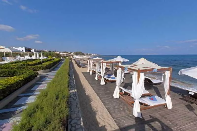 ホテル Knossos Royal Village