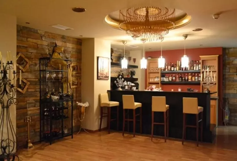 ホテル Queens Leriotis