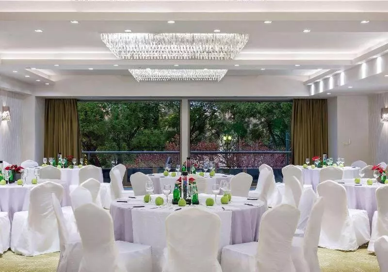 Radisson Blu Park Hotel Athens