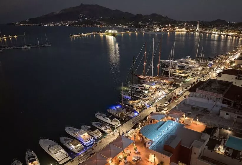 هتل Strada Marina