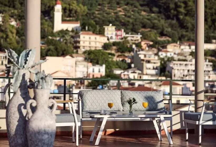 هتل Strada Marina