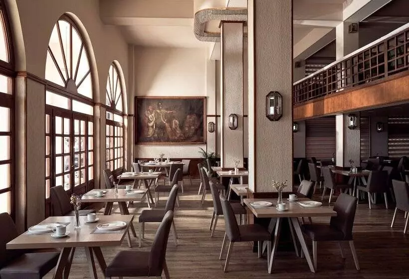 هتل Strada Marina