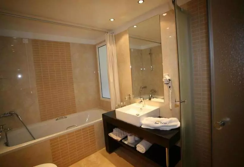 Sun Palace Hotel Resort & Spa